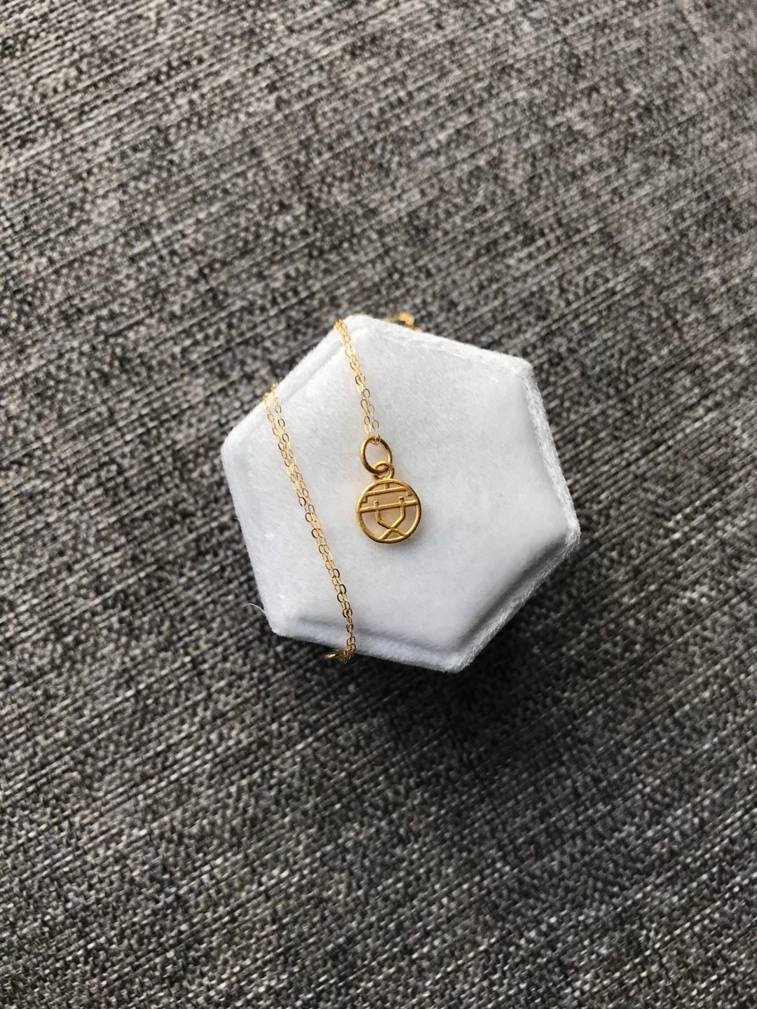 14K/18K Solid Gold 安 Charm