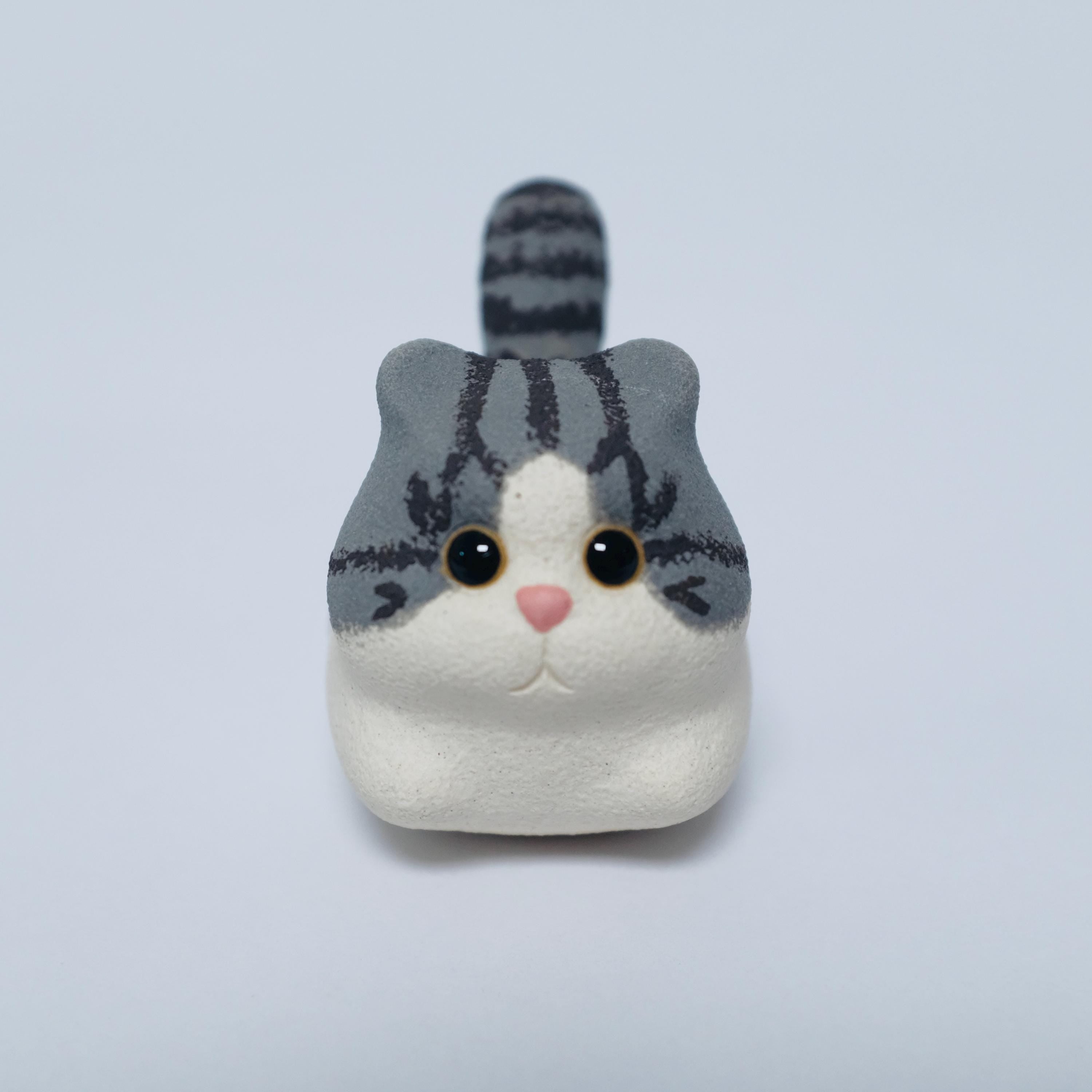 Small Porcelain Cat | Desktop Ornament