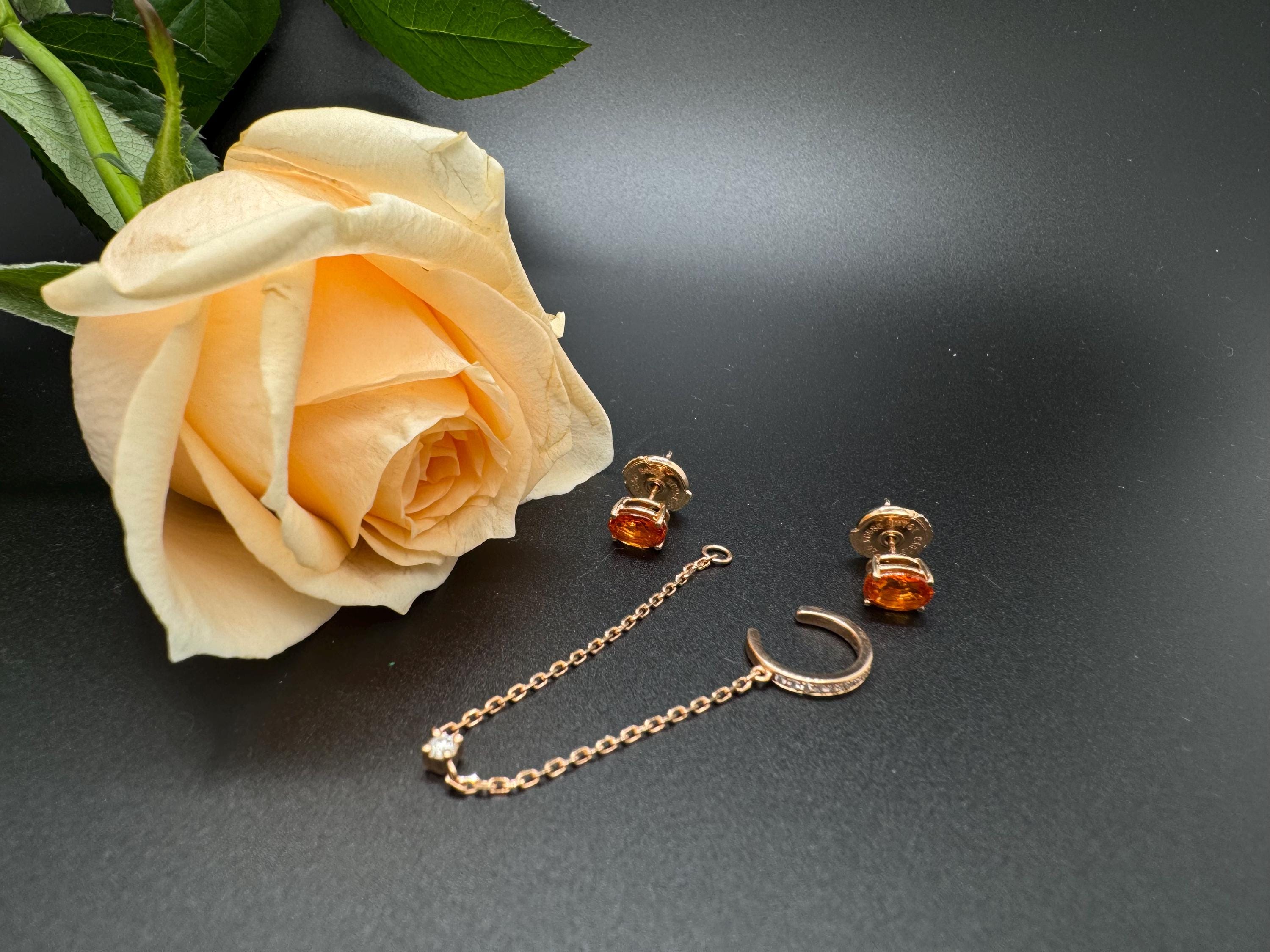 18k Gold Fanta Garnet Stud Earrings