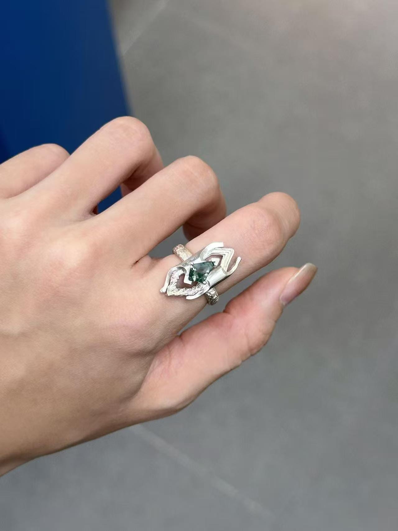 Naturalism Style Green Agate Ring