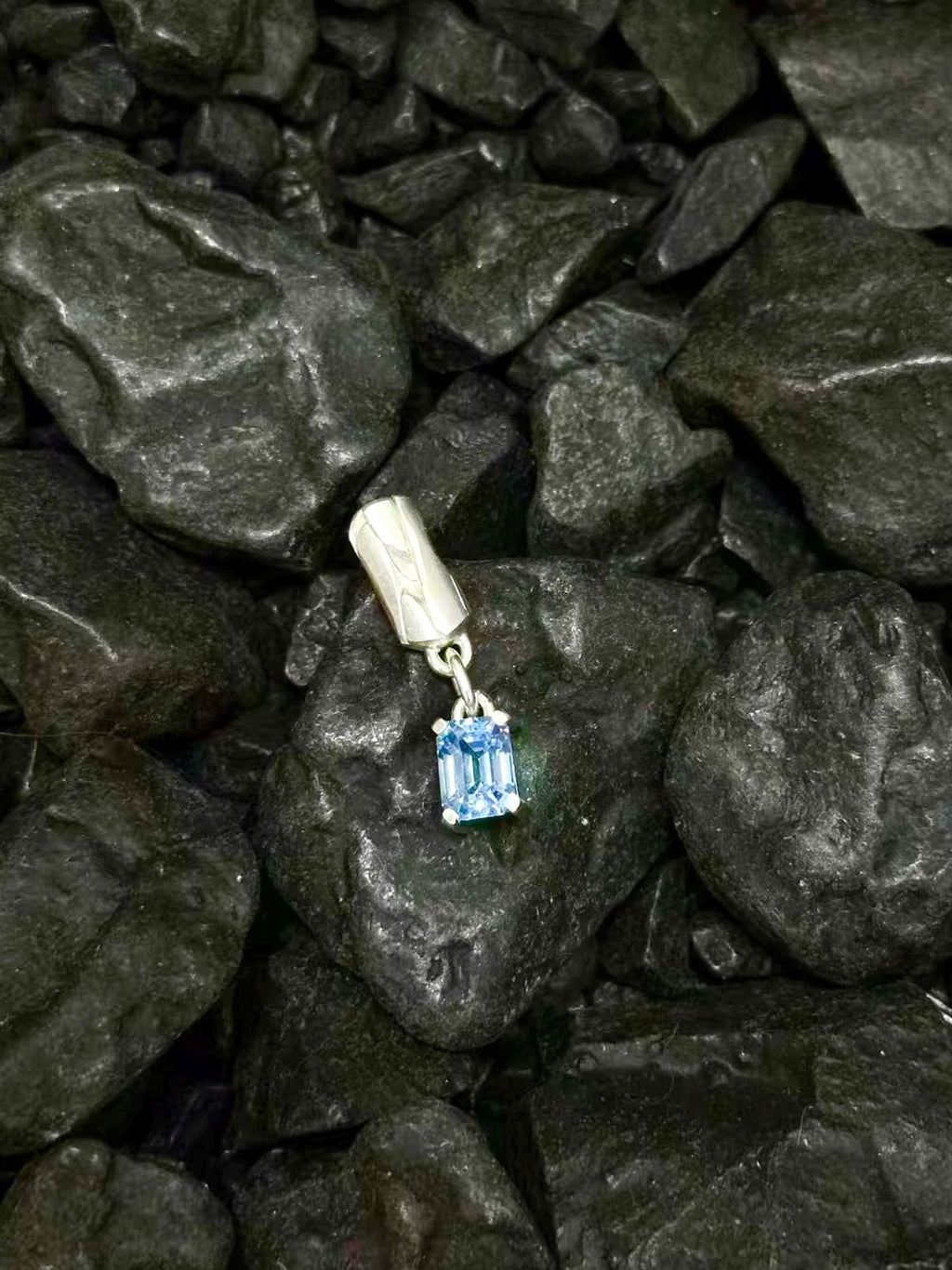 Blue Sapphire and Diamond Ear Drop