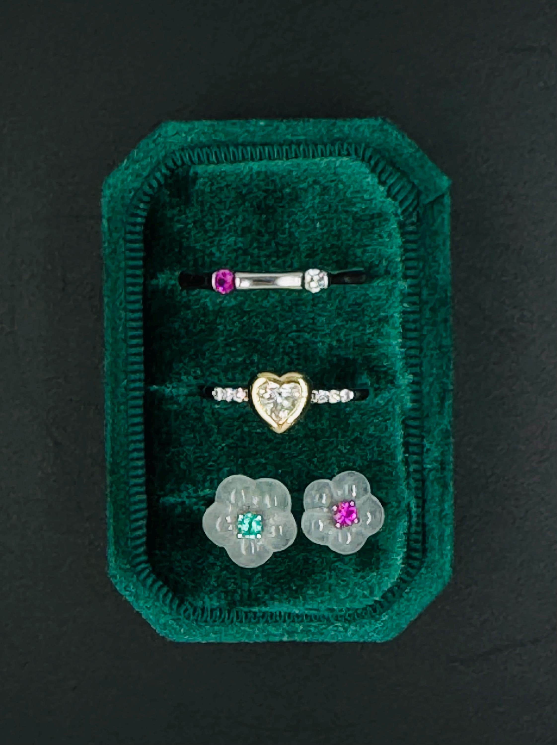 Three-Slot Ring Case